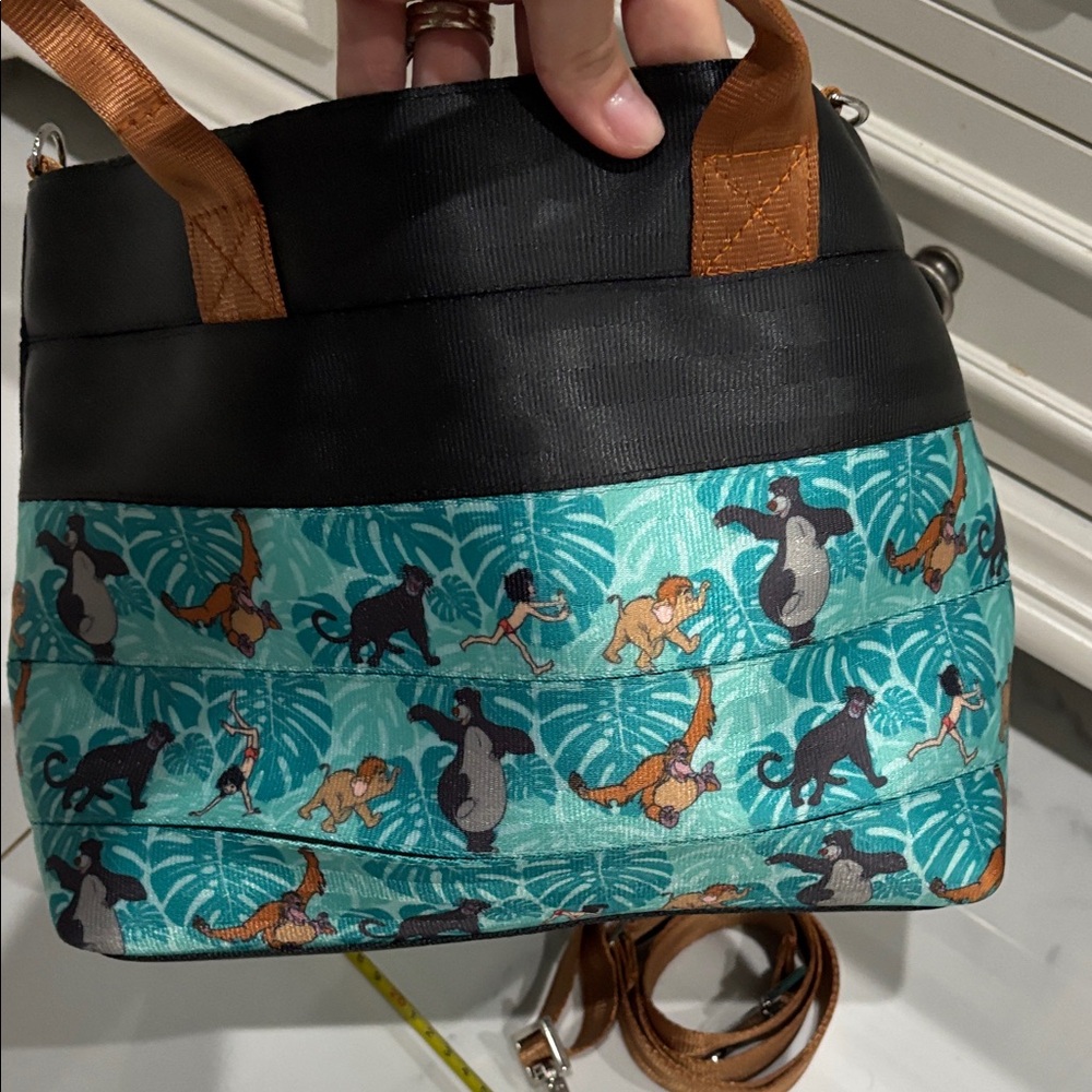 Harvey’s Disney Jungle Book tote - Picture 9 of 13